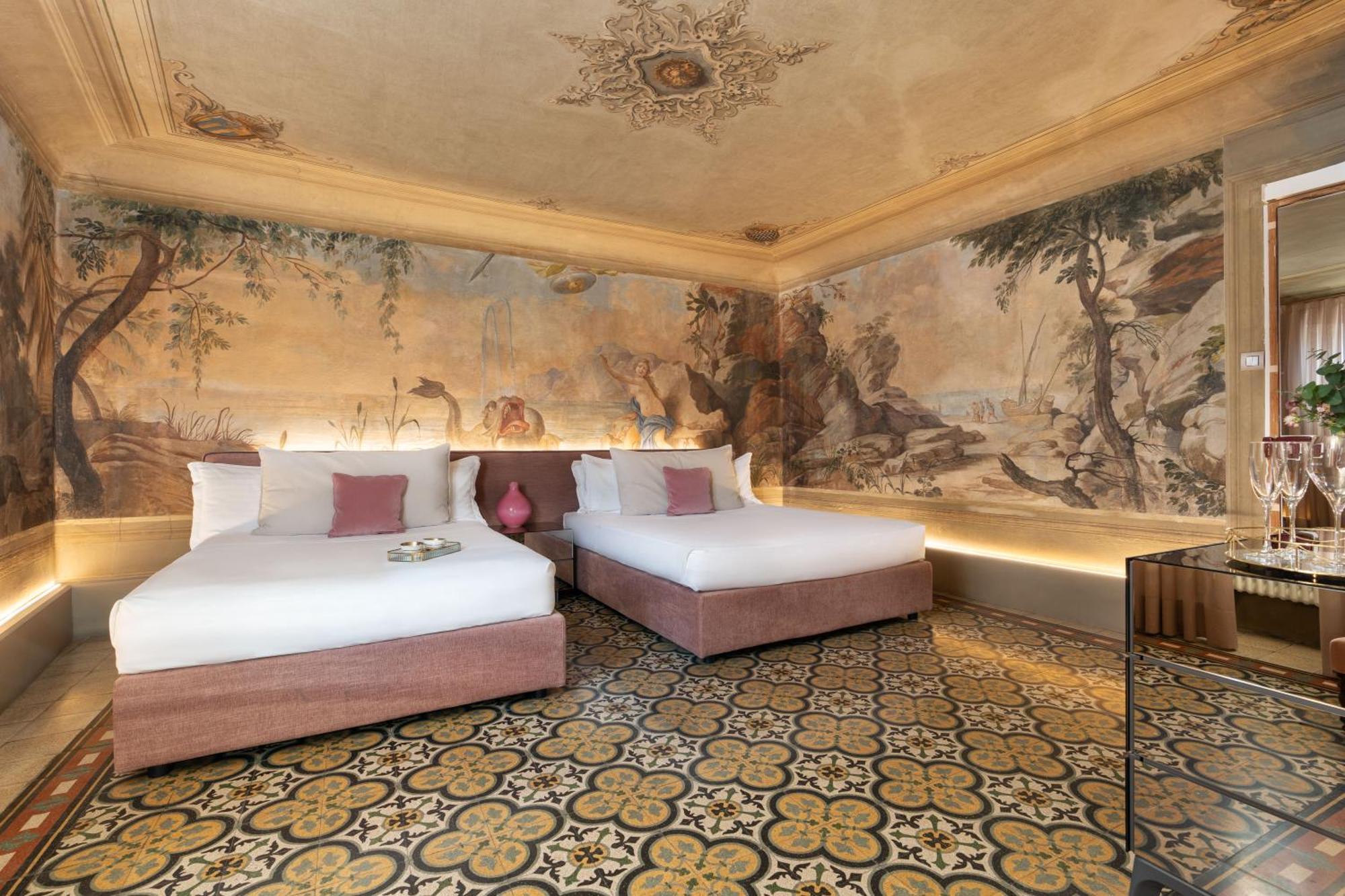 Piazza Pitti Palace - Residenza D'Epoca Bed & Breakfast Firenze Bagian luar foto